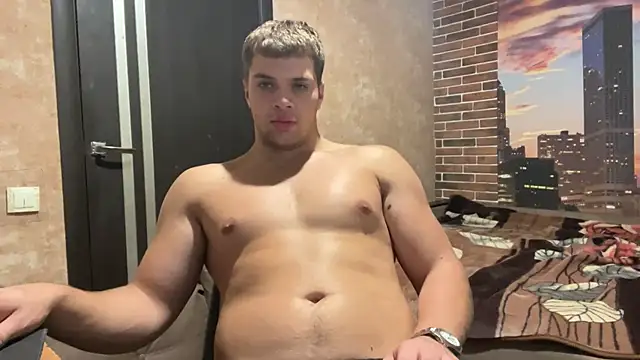 MusclePhantom online show from September 2025 08:53:02 PM