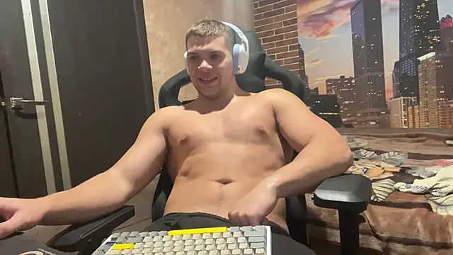 MusclePhantom online show from October 2025 07:57:02 PM