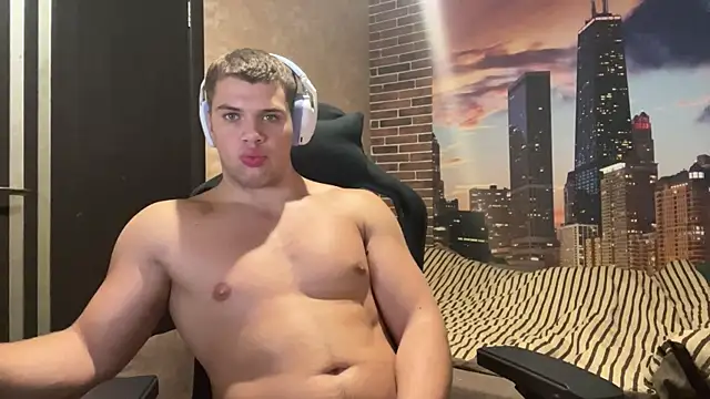 MusclePhantom online show from November 2025 09:19:01 PM