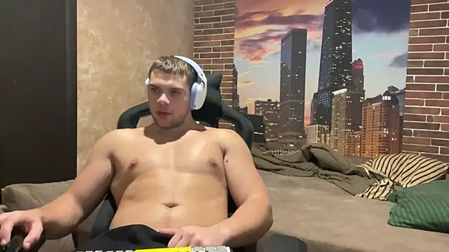 MusclePhantom online show from October 2025 10:09:02 PM