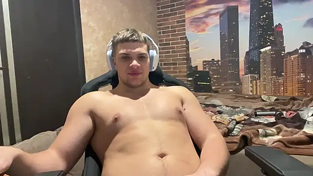 MusclePhantom online show from November 2025 09:37:01 PM