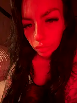 Snapshot of BELLABLACKXUK chatting on November 2025 10:13:02 PM BELLABLACKXUK online show from November 2025 10:13:02 PM