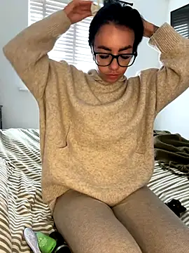 Snapshot of BELLABLACKXUK chatting on October 2025 11:22:02 AM BELLABLACKXUK online show from October 2025 11:22:02 AM