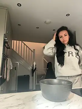 Snapshot of BELLABLACKXUK chatting on October 2025 06:49:01 PM BELLABLACKXUK online show from October 2025 06:49:01 PM