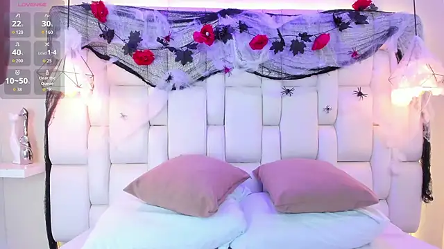 Snapshot of HannaPotther chatting on October 2025 11:31:01 AM HannaPotther online show from October 2025 11:31:01 AM