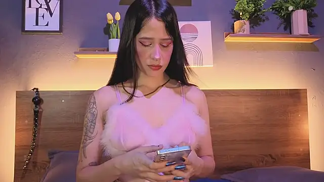 KLOE LUSTX online show from February 2026 09:58:02 PM