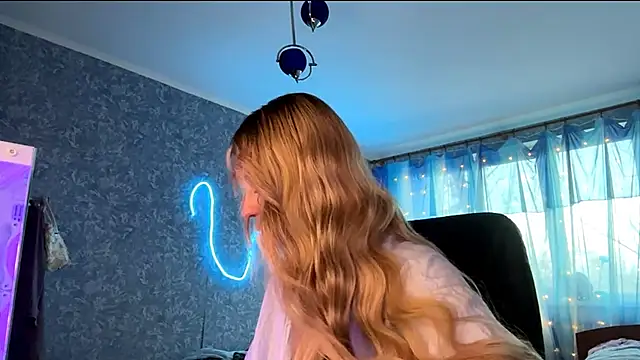 Jetta Corsacami online show from November 2025 01:16:02 PM