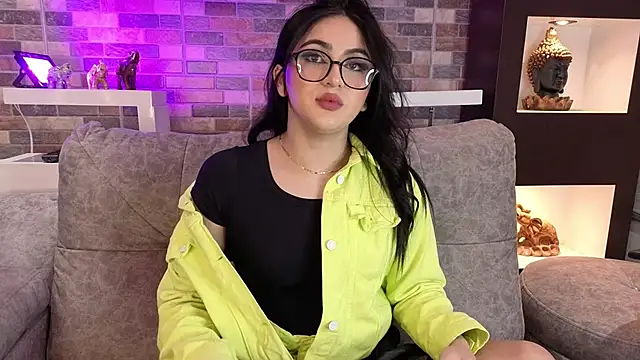 Snapshot of miss__ivyy chatting on September 2025 04:40:02 AM miss ivyy online show from September 2025 04:40:02 AM