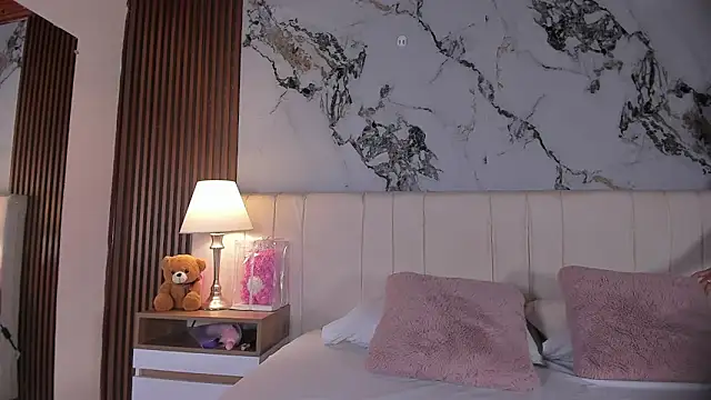 LunaRosse  online show from April 2026 11:36:01 AM