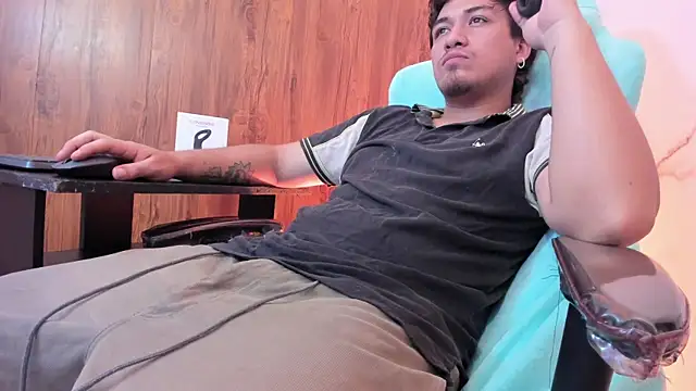 juanmechanic  online show from May 2026 02:23:02 PM