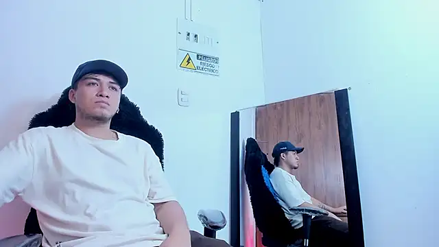 juanmechanic  online show from September 2025 07:32:02 PM