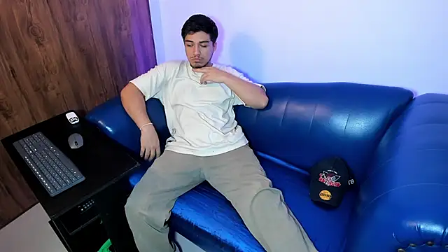 juanmechanic  online show from November 2025 02:54:02 PM