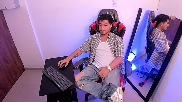 juanmechanic  online show from November 2025 05:55:02 AM