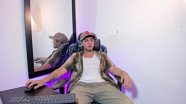 juanmechanic  online show from October 2025 05:17:02 AM