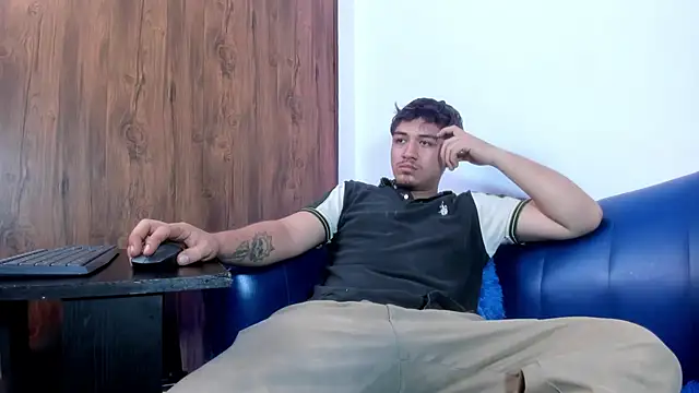 Snapshot of juanmechanic_ chatting on January 2026 12:31:01 PM juanmechanic online show from January 2026 12:31:01 PM