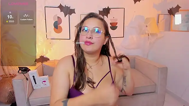 Laureen se online show from November 2025 04:26:01 AM