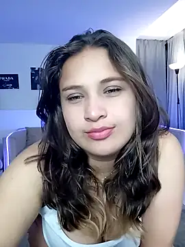 Snapshot of Laureen_se chatting on April 2026 03:35:02 AM Laureen se online show from April 2026 03:35:02 AM