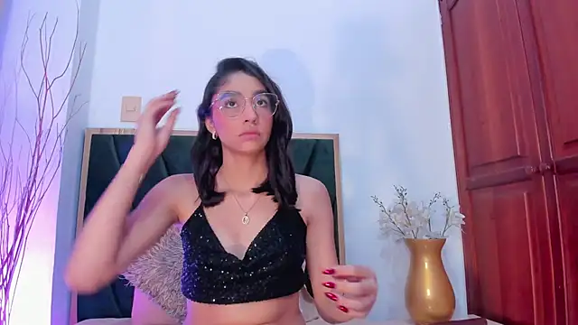 IvyJhons online show from November 2025 12:05:02 PM