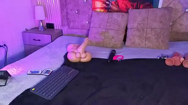 railey rosse  online show from October 2025 03:29:01 AM