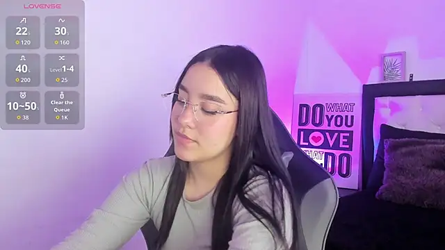 KimGarces online show from September 2025 08:42:01 PM