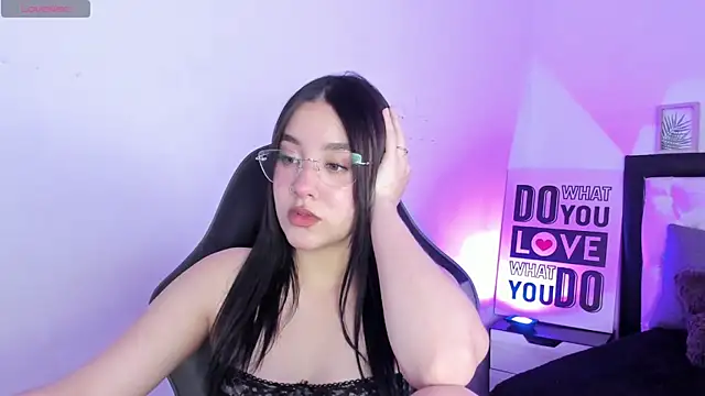 KimGarces online show from September 2025 08:24:02 PM