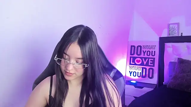 KimGarces online show from September 2025 09:06:02 PM