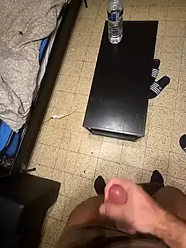 MushroomM1 online show from October 2025 08:32:02 PM