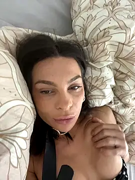 Snapshot of salvana chatting on November 2025 06:11:01 PM salvana online show from November 2025 06:11:01 PM