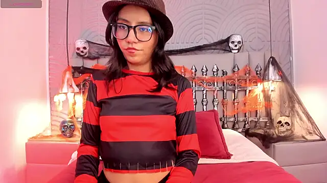 Snapshot of eviegothel_ chatting on October 2025 08:27:02 PM eviegothel online show from October 2025 08:27:02 PM