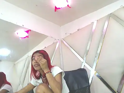 Snapshot of TifannyHott chatting on February 2026 07:45:01 PM TifannyHott online show from February 2026 07:45:01 PM