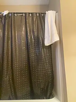 huhgtr online show from November 2025 05:24:01 PM