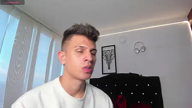 kevin ahss online show from November 2025 10:24:01 PM