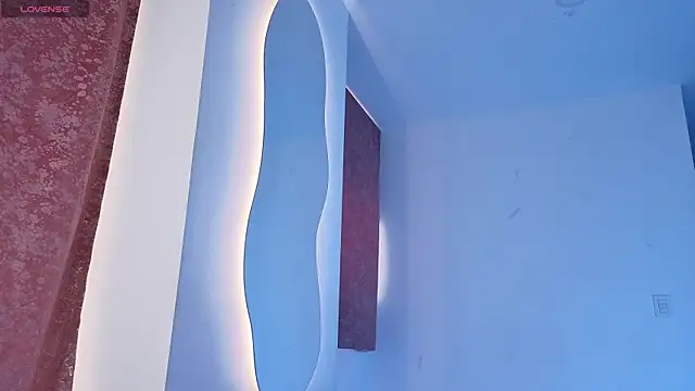 Isabella Dollss online show from September 2025 05:46:01 PM