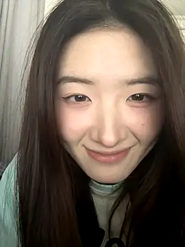 Snapshot of Moonlight-23 chatting on November 2025 12:20:01 PM Moonlight-23 online show from November 2025 12:20:01 PM