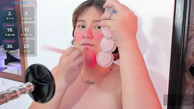 Snapshot of isa_grey_ chatting on November 2025 04:11:01 AM isa grey online show from November 2025 04:11:01 AM