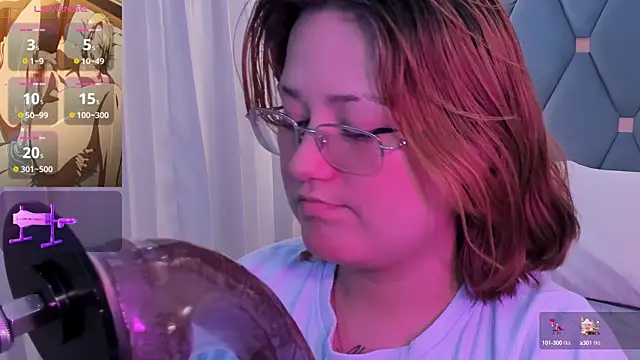 Snapshot of isa_grey_ chatting on September 2025 08:26:01 PM isa grey online show from September 2025 08:26:01 PM