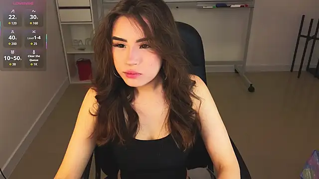 Kisa0 o online show from September 2025 05:35:01 PM