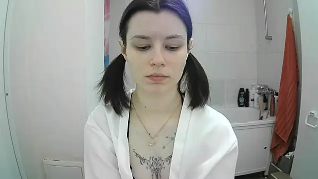 EdlinEngelby online show from October 2025 04:22:02 PM