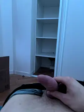 Snapshot of lath13 chatting on November 2025 06:03:01 PM lath13 online show from November 2025 06:03:01 PM