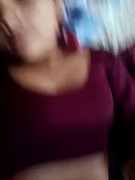 Snapshot of Hitsda chatting on September 2025 03:20:02 AM Hitsda online show from September 2025 03:20:02 AM