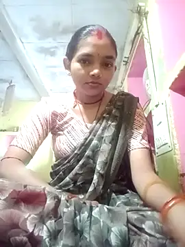 Snapshot of Hitsda chatting on November 2025 01:33:01 AM Hitsda online show from November 2025 01:33:01 AM