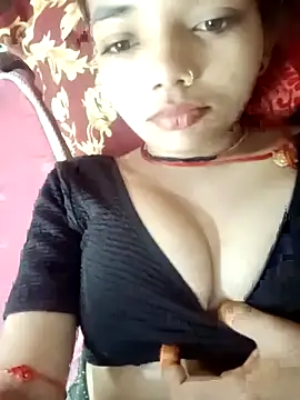 Snapshot of Hitsda chatting on October 2025 12:23:02 AM Hitsda online show from October 2025 12:23:02 AM