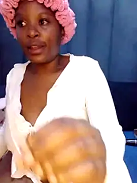 MrsMxx25 online show from October 2025 08:40:02 PM