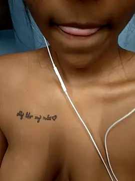 Ema-01 online show from September 2025 05:41:02 PM