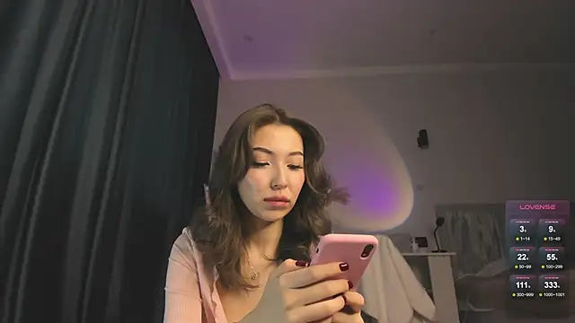 devaivy online show from October 2025 10:39:01 AM