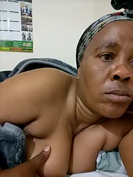 Snapshot of Ebonyboobsmilk chatting on September 2025 05:01:01 PM Ebonyboobsmilk online show from September 2025 05:01:01 PM