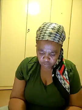 Snapshot of Ebonyboobsmilk chatting on October 2025 04:29:02 PM Ebonyboobsmilk online show from October 2025 04:29:02 PM