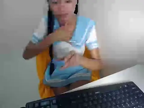 Mica Jones online show from November 2025 08:19:01 PM