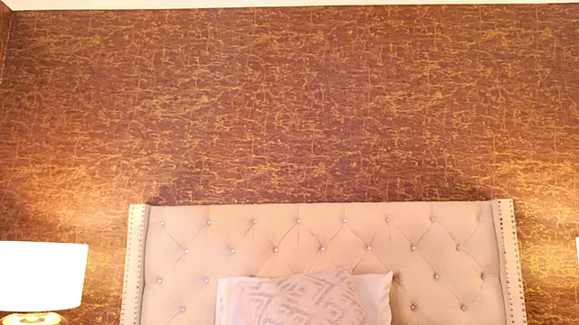 kaylie mitchel online show from April 2026 11:50:01 PM