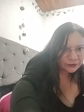 Snapshot of miichellemalvoa chatting on July 2026 12:45:01 AM miichellemalvoa online show from July 2026 12:45:01 AM